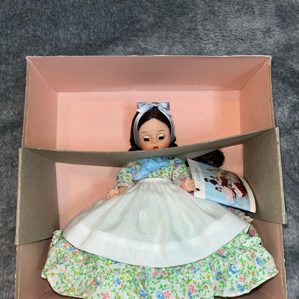 NIB Vintage 1970's Madame Alexander Doll 8” Argentine Argentina 571 w/box - Picture 8 of 9
